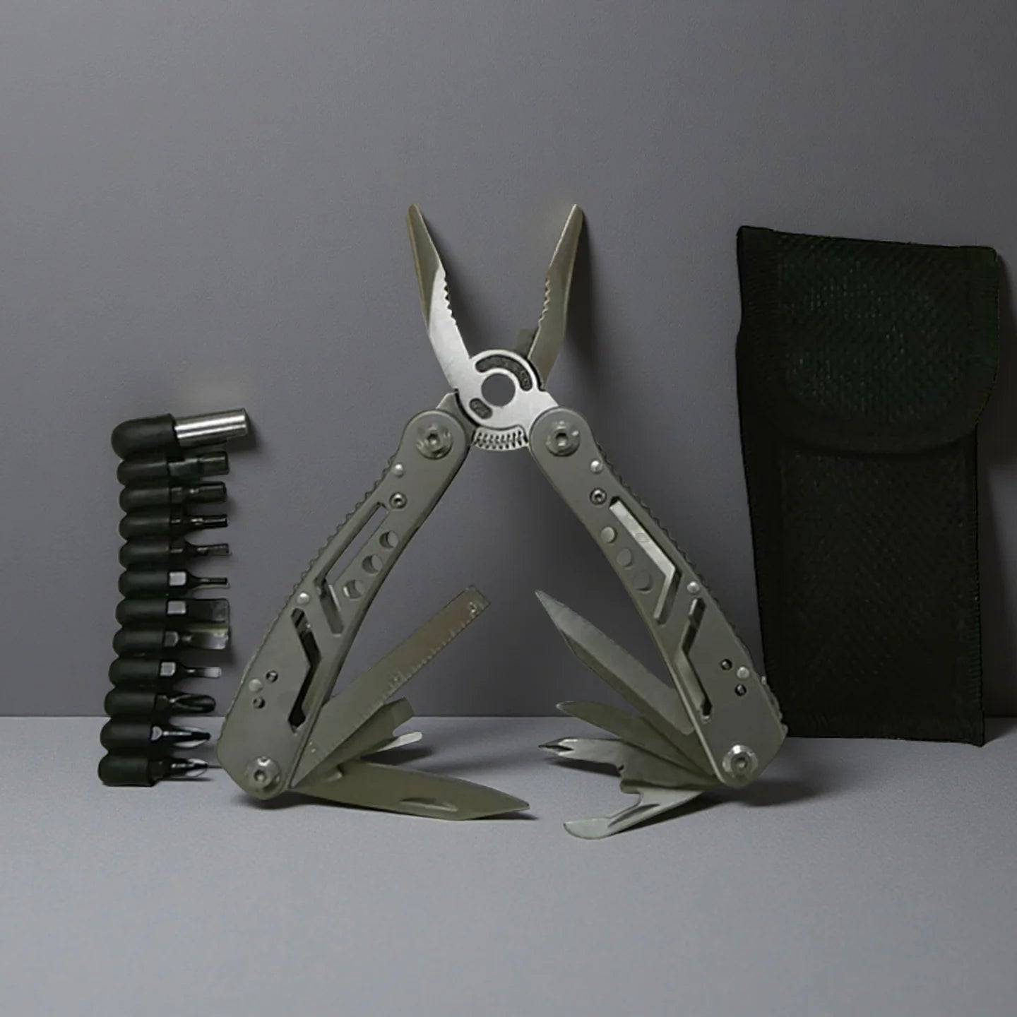 Portable Pocket Multitool 420 Stainless Steel Multitool Pliers Knife Screwdriver for Outdoor Survival Camping Hunting and Hiking